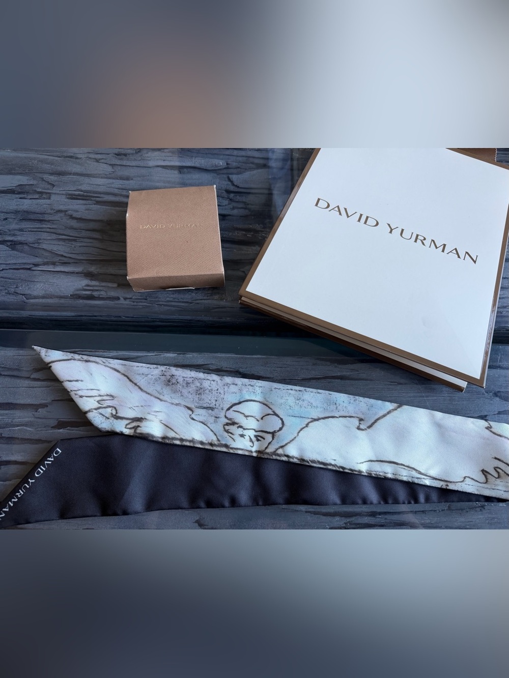 🦋David Yurman Limited Edition Scarf